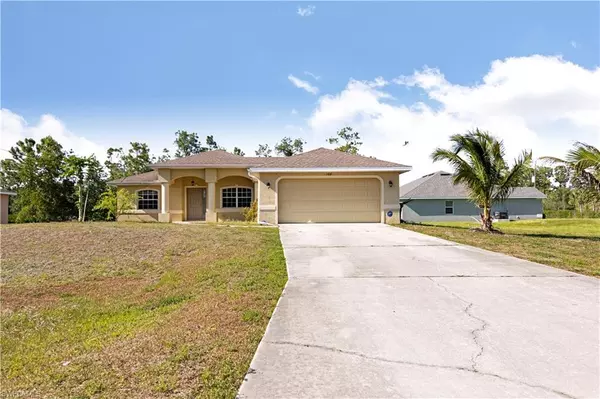 108 Greenbriar BLVD, Lehigh Acres, FL 33972