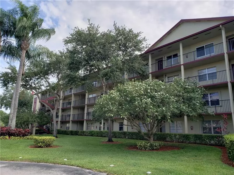 701 SW 128th Ave  #301, Pembroke Pines, FL 33027