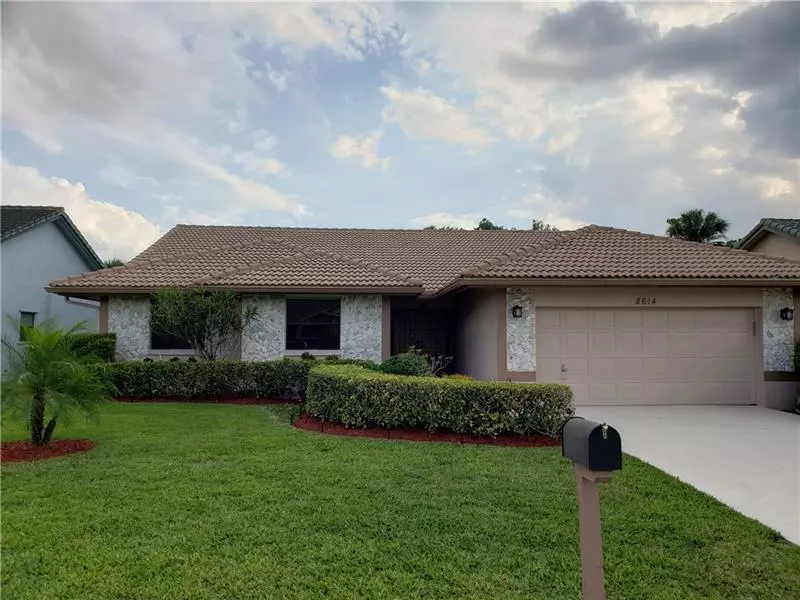 8614 NW 82nd St, Tamarac, FL 33321