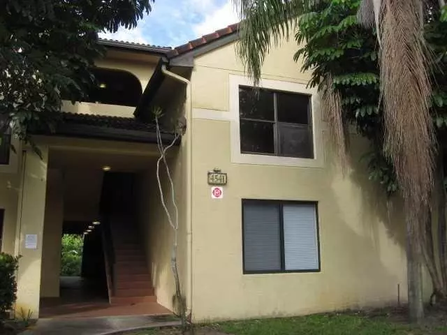 4541 W Mcnab Rd  #27, Pompano Beach, FL 33069