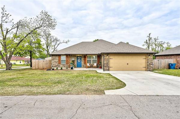 9520 E Main Street, Midwest City, OK 73130