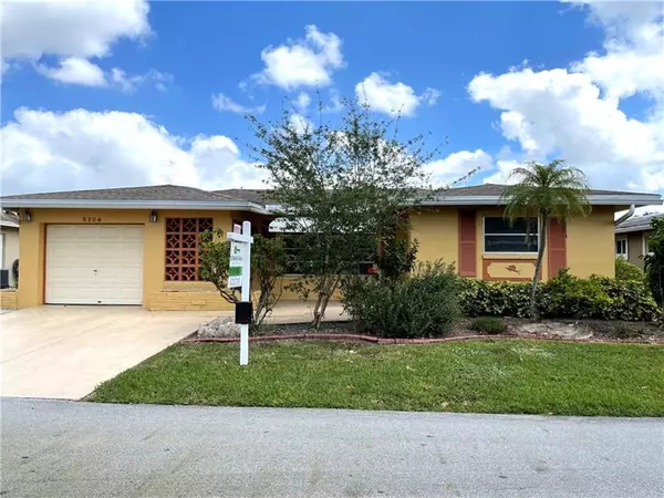 5204 NW 49th Ave, Tamarac, FL 33319