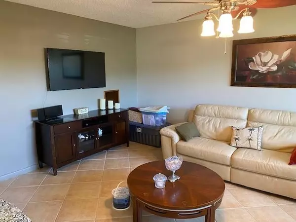 Deerfield Beach, FL 33442,26 Tilford B  #26