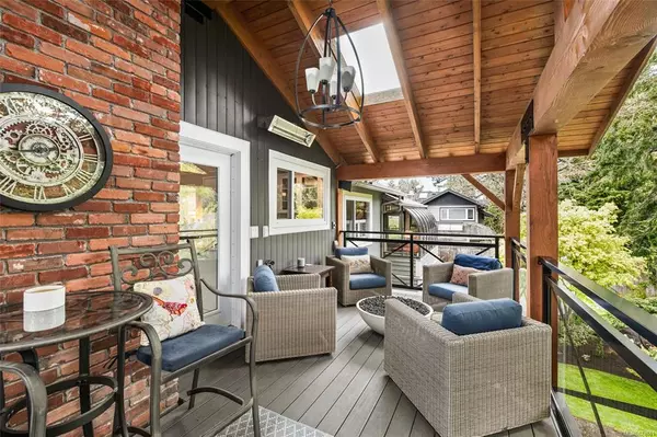 Oak Bay, BC V8S 5H6,957 Pattullo Pl