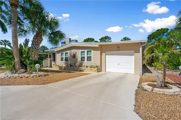 13710 Grackle DR, Fort Myers, FL 33908