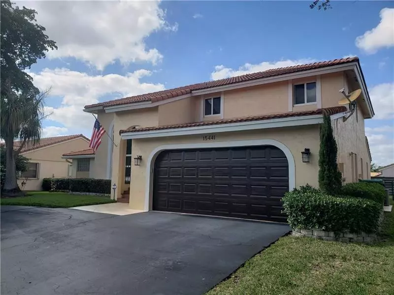 15441 Briarwood Mnr, Davie, FL 33331