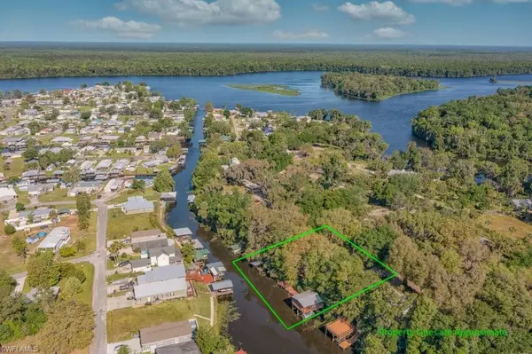 111 Easement LN, Welaka, FL 32193