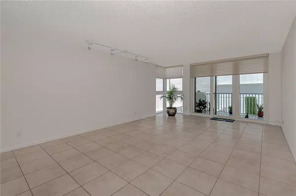 Pompano Beach, FL 33062,1370 S Ocean Blvd  #305