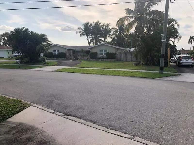 Lake Worth, FL 33460,1723 W Terrace Dr