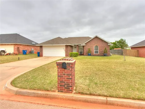 498 Timberidge Road, Harrah, OK 73045