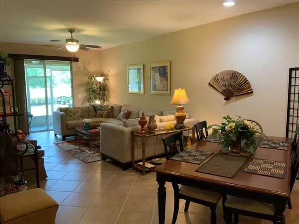 Vero Beach, FL 32966,6315 Oxford Cir  #103