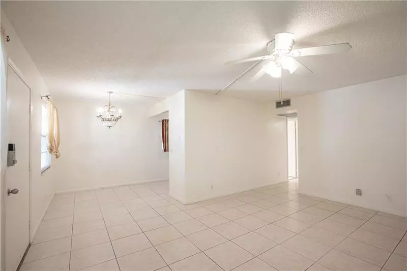 200 SW 132nd Way  #111 L, Pembroke Pines, FL 33027