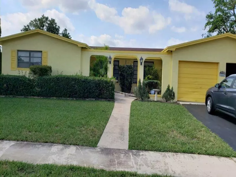 12000 NW 22nd St, Pembroke Pines, FL 33026