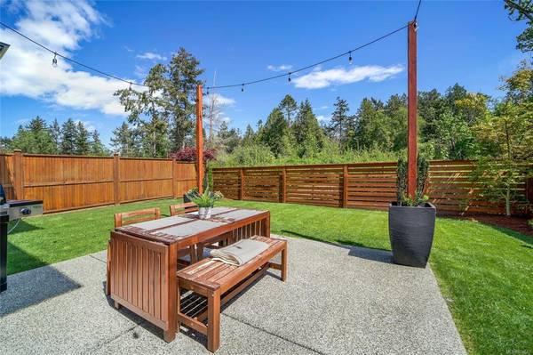 North Saanich, BC V8L 0C5,2187 Deerbrush Cres