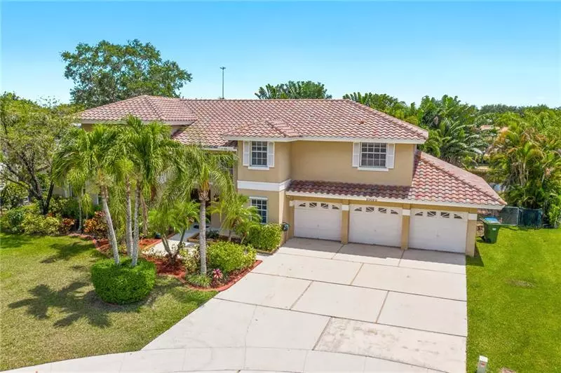 20020 NW 3rd St, Pembroke Pines, FL 33029