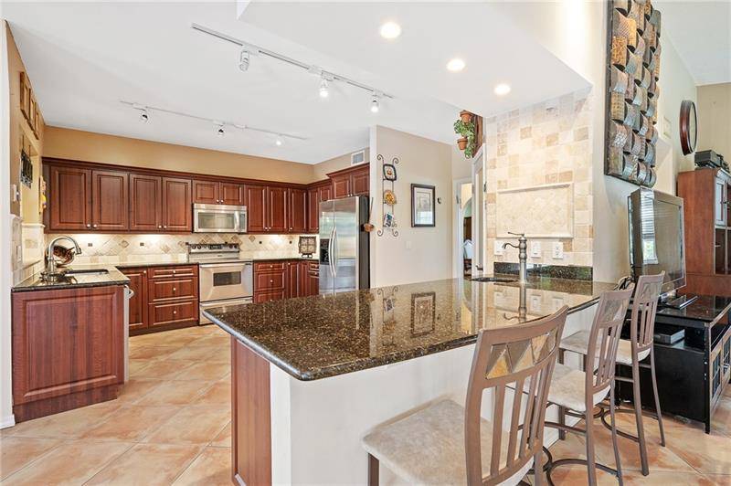 Pembroke Pines, FL 33029,20020 NW 3rd St