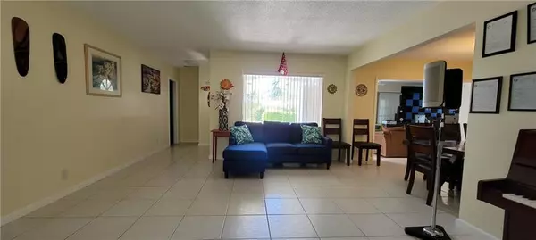 Boca Raton, FL 33432,441 NE Spanish Ct