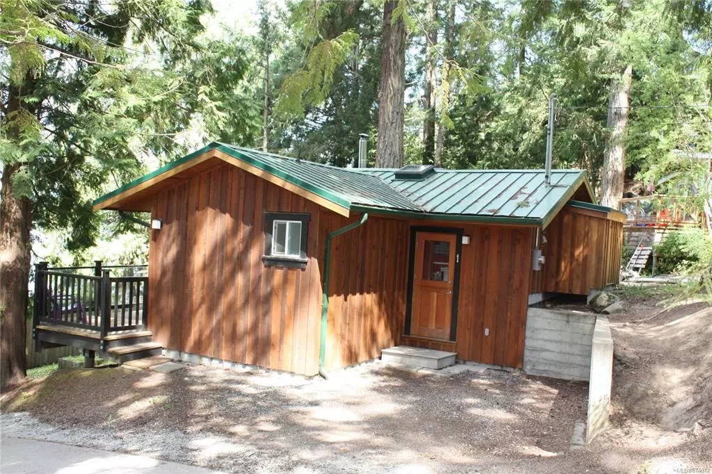 Salt Spring, BC V8K 1M1,1136 North End Rd #Cabin 1