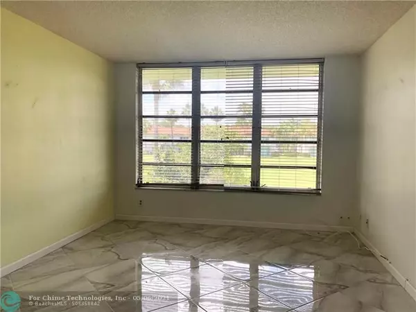 Pompano Beach, FL 33069,801 Cypress Blvd  #204C