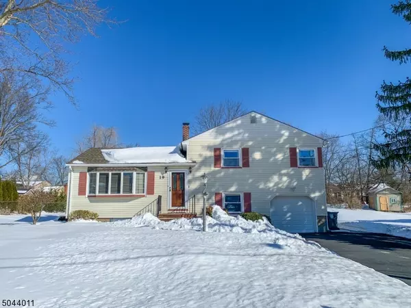 19 CRESCENT DR, Hanover Twp., NJ 07981