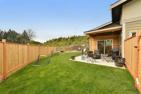 Langford, BC V9B 0X3,334 Lone Oak Pl