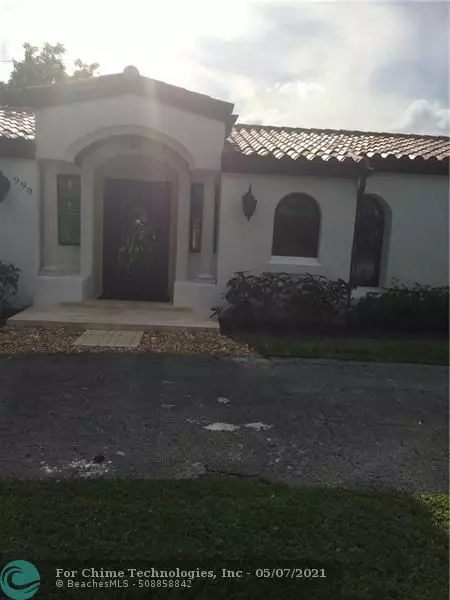 999 NW 4 Ct, Boca Raton, FL 33432