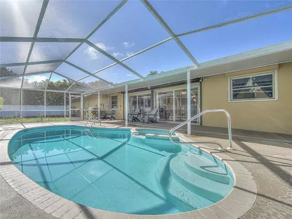 Sanibel, FL 33957,1585 Serenity LN