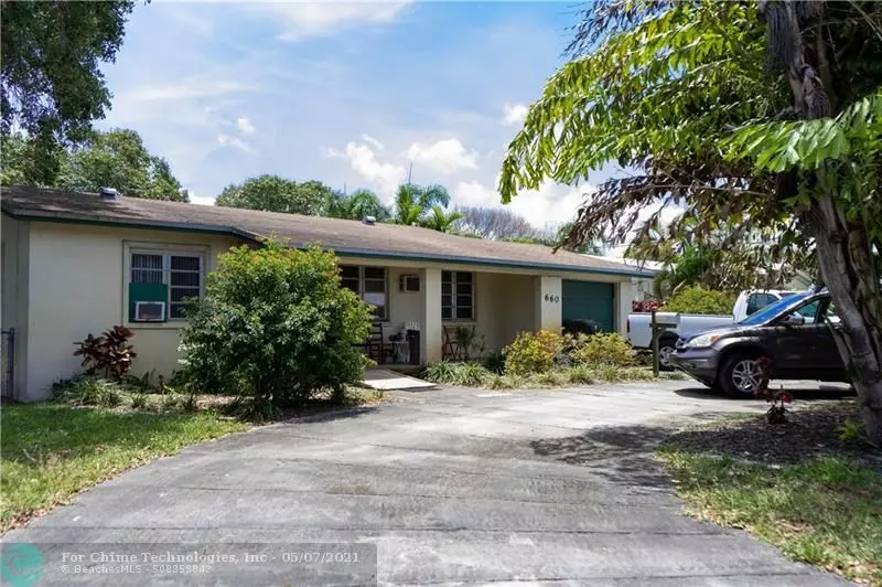 660 NE 33rd St, Oakland Park, FL 33334