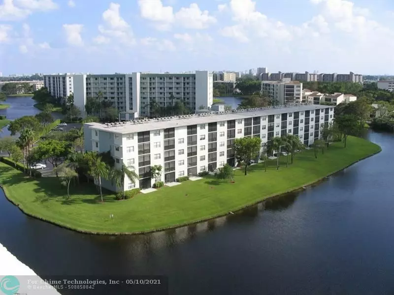 2228 N Cypress Bend Dr  #409, Pompano Beach, FL 33069