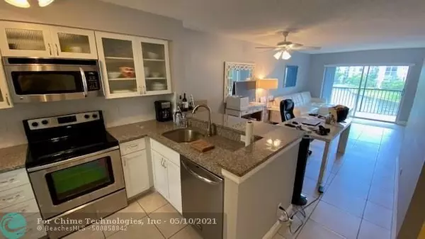 Pompano Beach, FL 33069,2228 N Cypress Bend Dr  #409