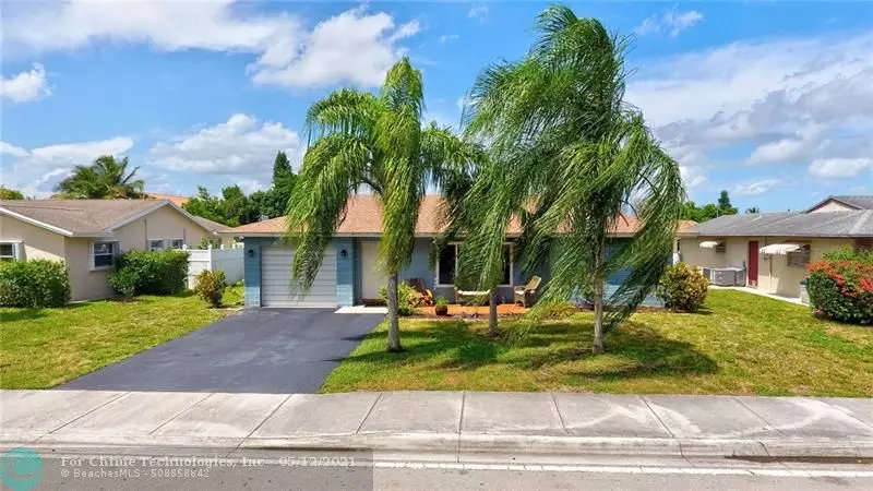 9607 NW 81 St, Tamarac, FL 33321