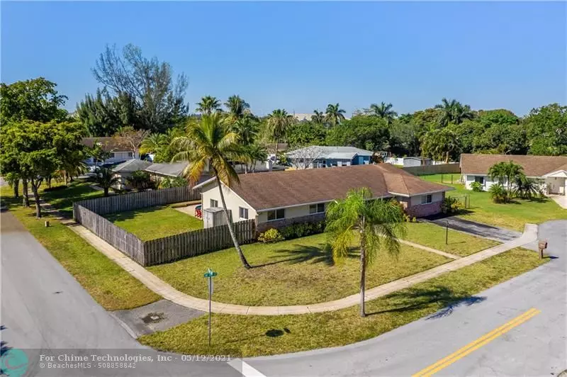 6800 SW 44th St, Davie, FL 33314