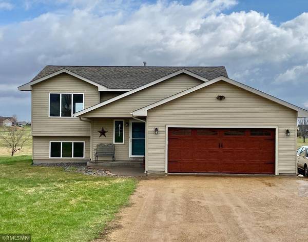 1443 146th Ave, New Richmond, WI 54017