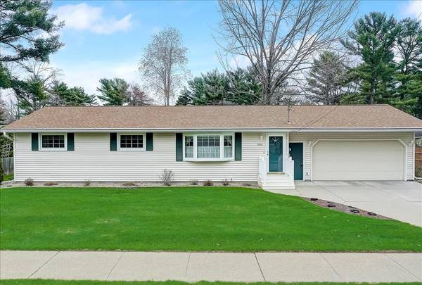 2921 Lincoln St, Wisconsin Rapids, WI 54494