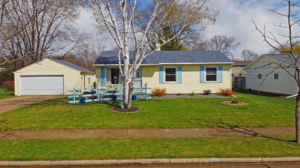 2106 DOEMEL STREET, Oshkosh, WI 54901