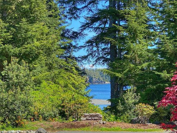 Ucluelet, BC V0R 3A0,876 Elina Rd