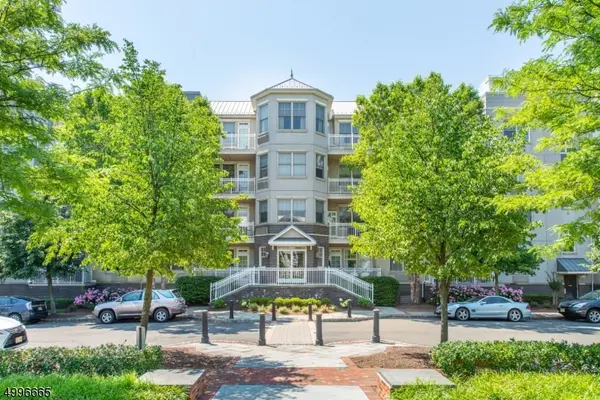 15 FREEDOM WAY #205, Jersey City, NJ 07305