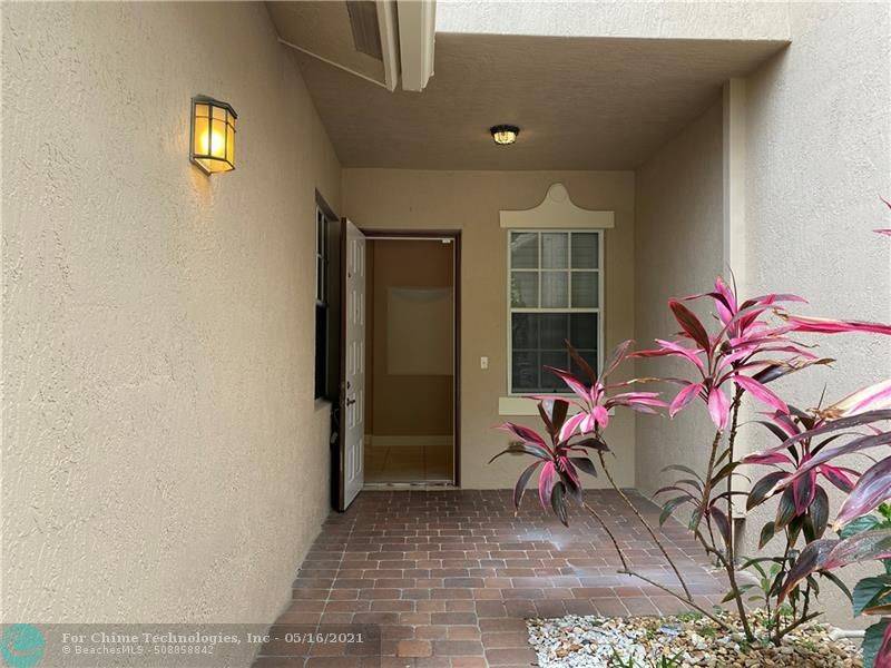 3528 Parkside Dr  #3528, Davie, FL 33328