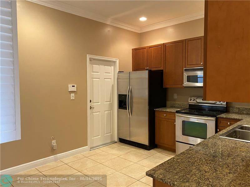 Davie, FL 33328,3528 Parkside Dr  #3528