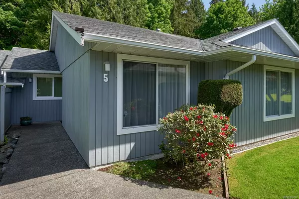 Qualicum Beach, BC V9K 1P3,650 Hoylake Rd W #5