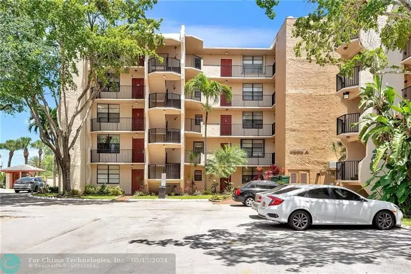 Pompano Beach, FL 33064,3590 Blue Lake Dr  #103