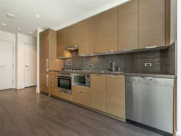 Victoria, BC V9A 0E7,83 Saghalie Rd #210