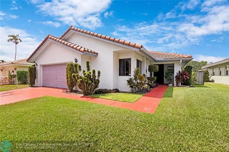 6221 Sweet Maple Ln, Boca Raton, FL 33433