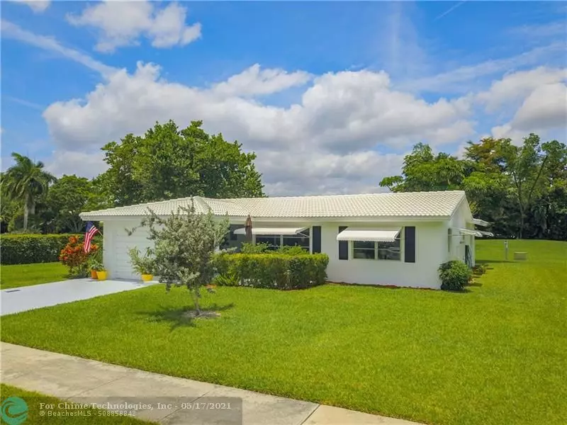 9031 NW 17th St, Plantation, FL 33322