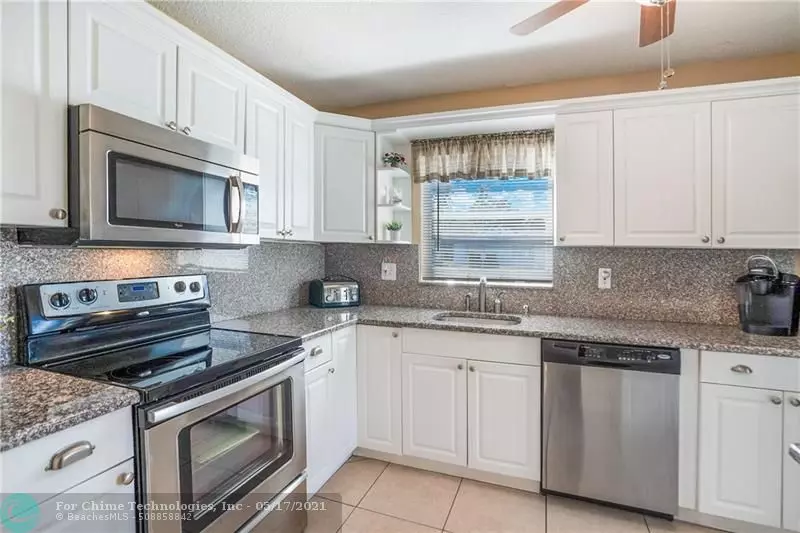 Hollywood, FL 33019,1401 N 12th Ct  #12A