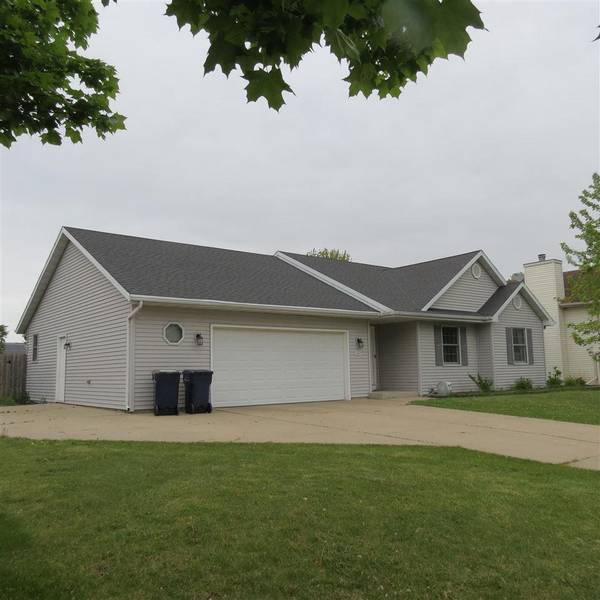 2634 Omaha Dr, Janesville, WI 53546