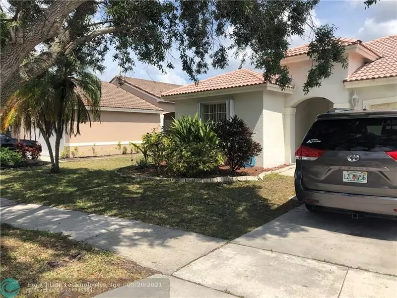 19343 SW 5th St, Pembroke Pines, FL 33029