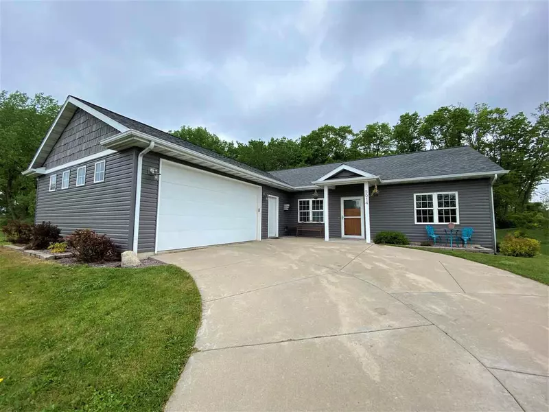 5014 Great Gray Dr, Madison, WI 53718