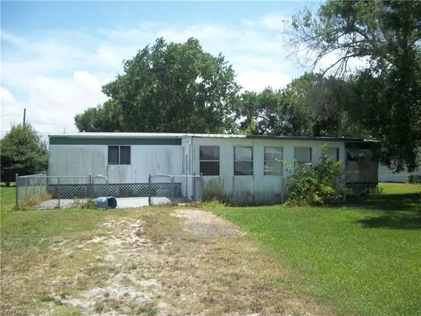 Moore Haven, FL 33471,542 Avenue F NW