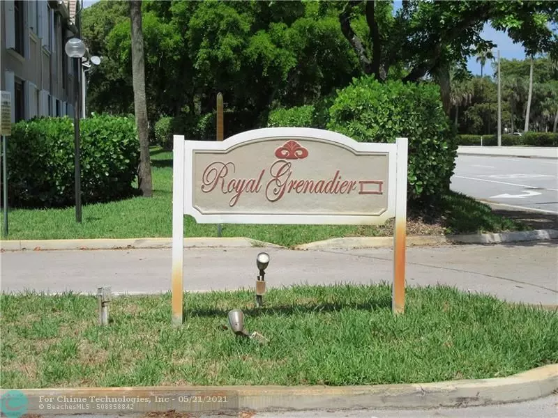 Coral Springs, FL 33071,9649 Riverside Dr  #10G